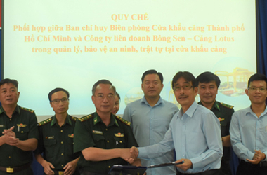 (27-06-2022) BAN CHỈ HUY BIÊN PHÒNG CỬA KHẨU TP.HCM CÙNG CẢNG LOTUS KÝ KẾT QUY CHẾ PHỐI HỢP